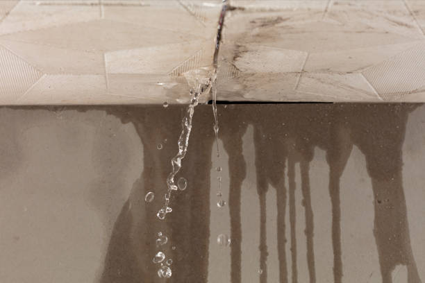 Professional Water Extraction technician working in Goshen, NH